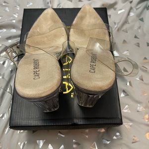Clear platform comfy heels